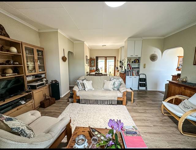 2 BEDROOM TOWNHOUSE FOR SALE IN WESTVILLE
